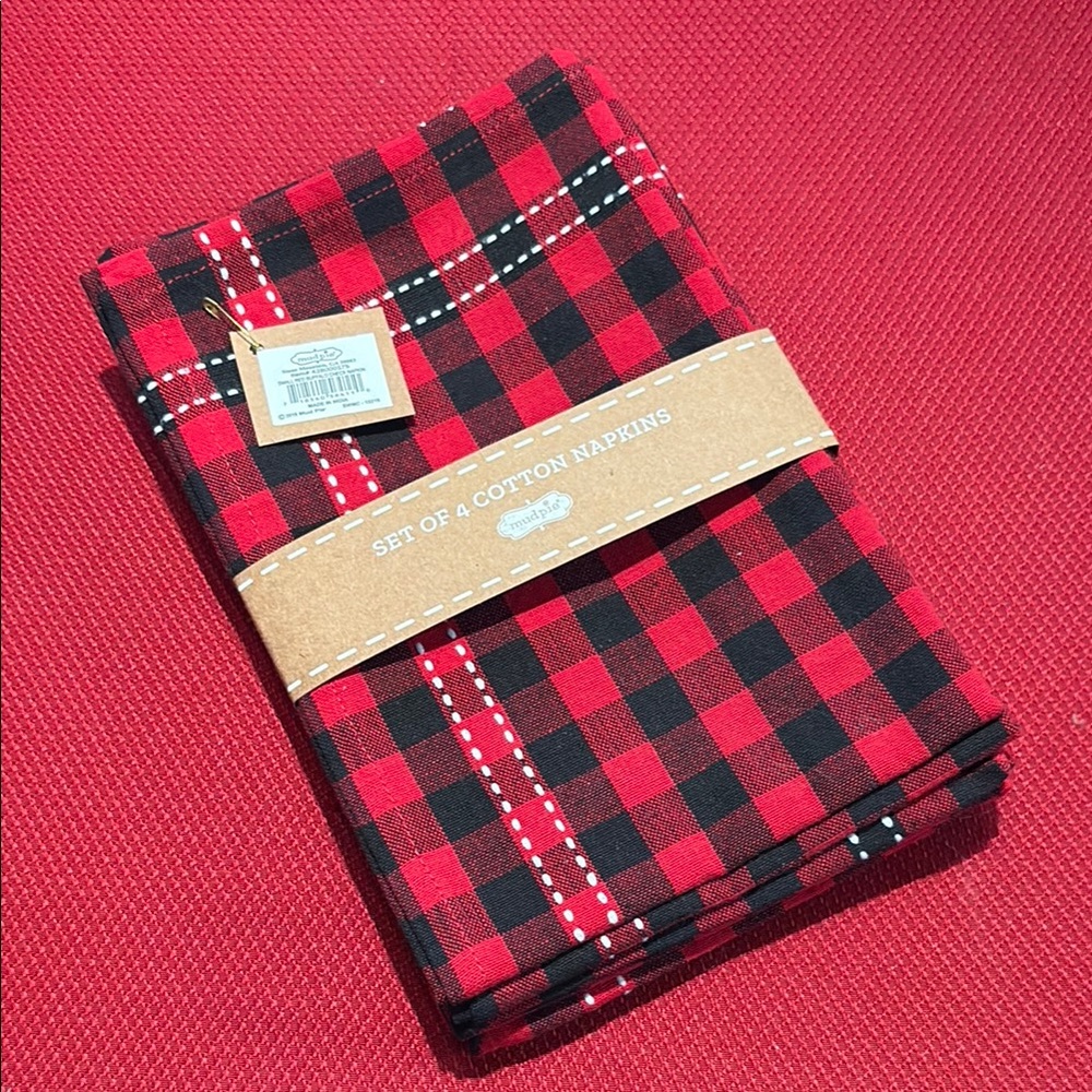 NWT Mud Pie Red and Black Checkered Cotton Napkins